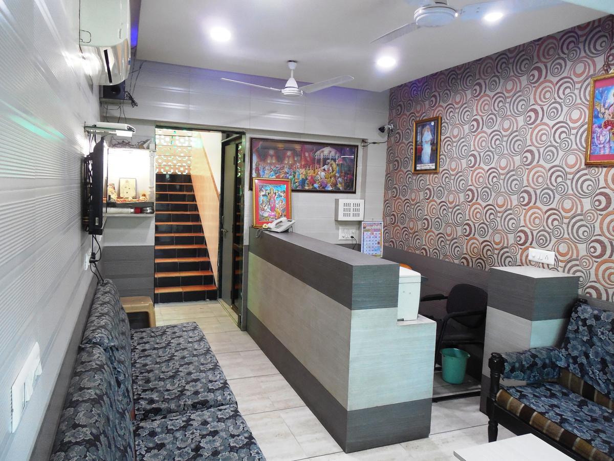 Hotel Silver Springs Ahmedabad Ngoại thất bức ảnh