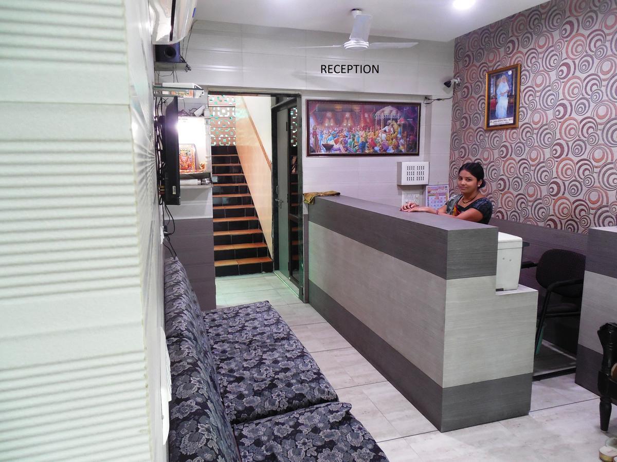 Hotel Silver Springs Ahmedabad Ngoại thất bức ảnh